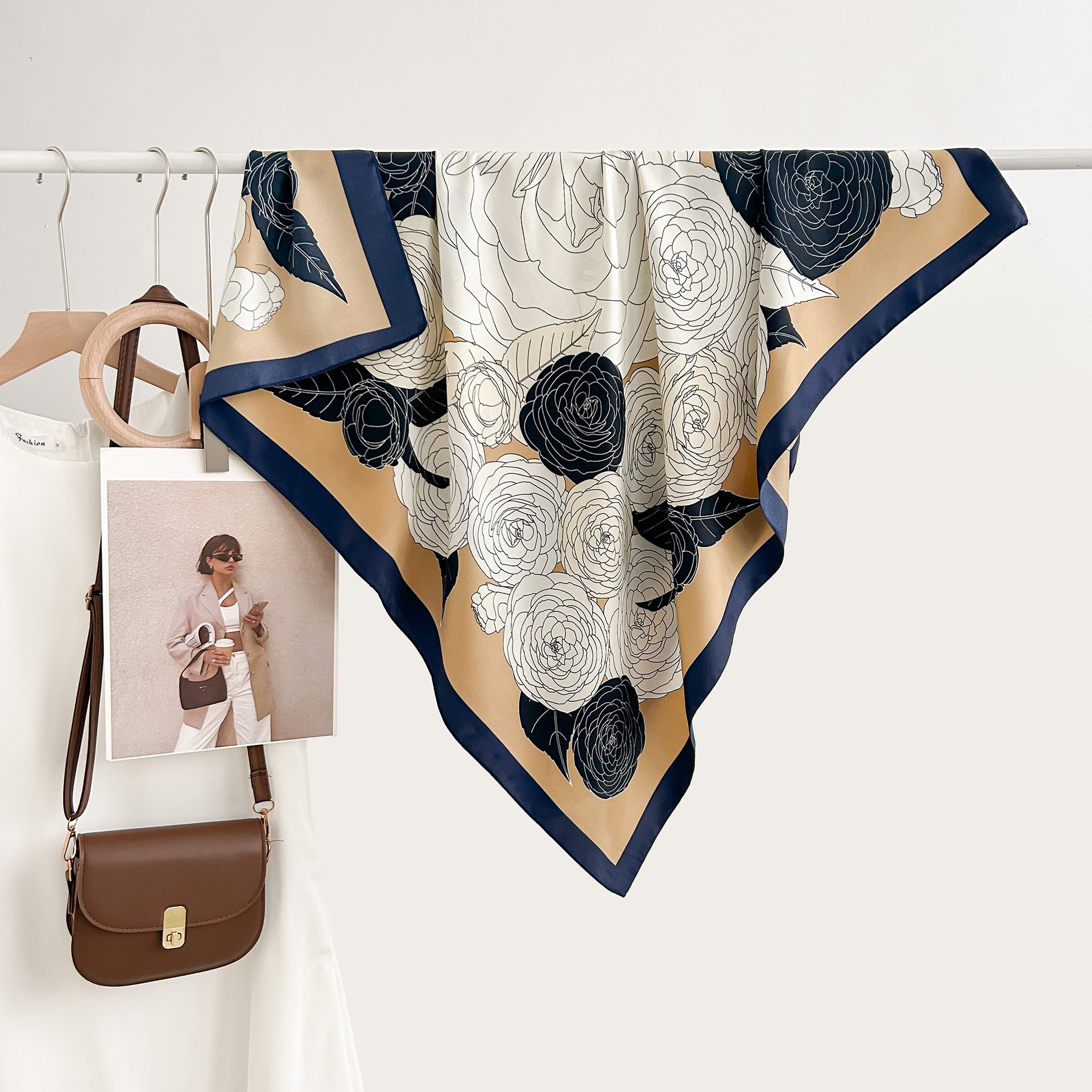 High-profile High-grade Korean Color Matching Floral Printed Scarf